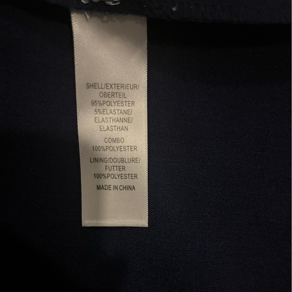 Sophisticated Midnight Blue Knee Length Dress with Lace capped sleeves / Size 4 - Picture 6 of 8